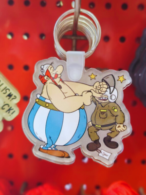 4 Μπρελόκ Οβελίξ vs ΜΑΤ